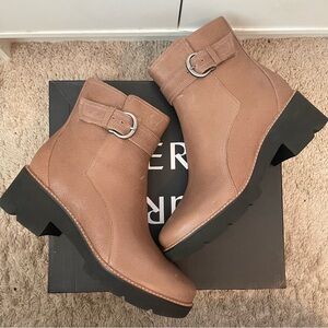 Brand New Naturalizer Leather Dasha Wood color Woman’s Boots Size 10M